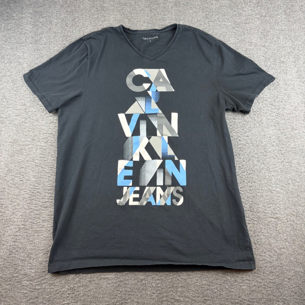 Calvin Klein Jeans Graphic Tee Men's Medium Black V-Neck Short Sleeve Logo Shirt